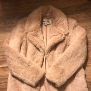 KB like New Pink 🌸 Fur Coat 🧥